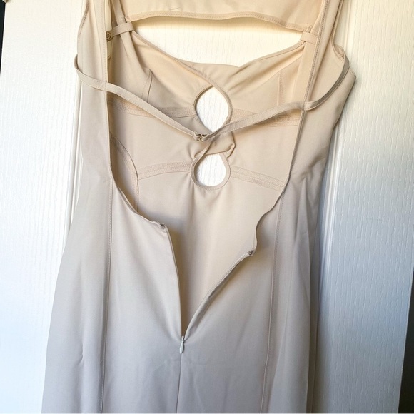 Jacquemus La Robe Palmi Wool Cut-Out Maxi Dress Off-White Size 38 NWT - Picture 7 of 11